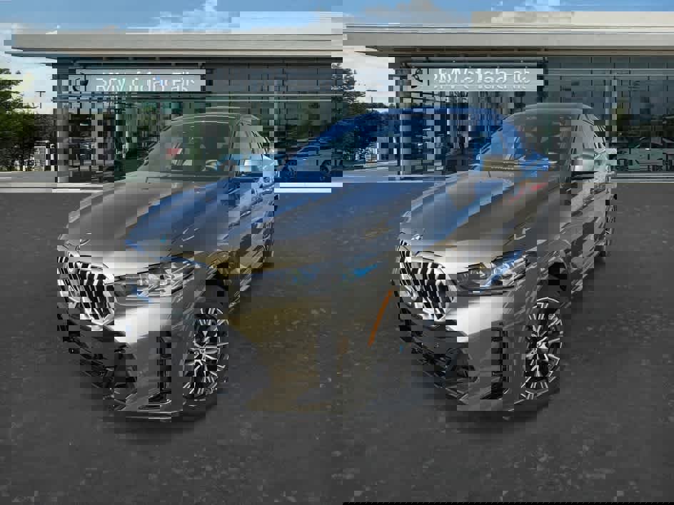 New 2026 BMW X6 xDrive40i image 3