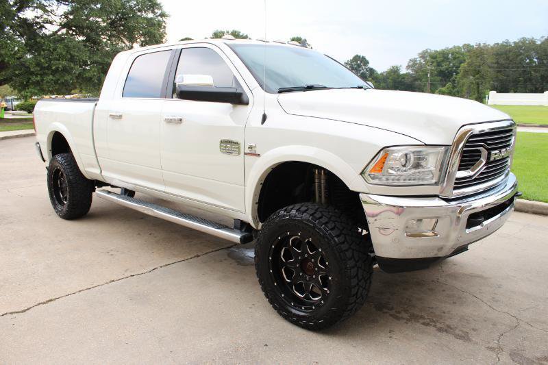 Used 2018 RAM 2500 Longhorn w/ Convenience Group AWD/4WD image 3