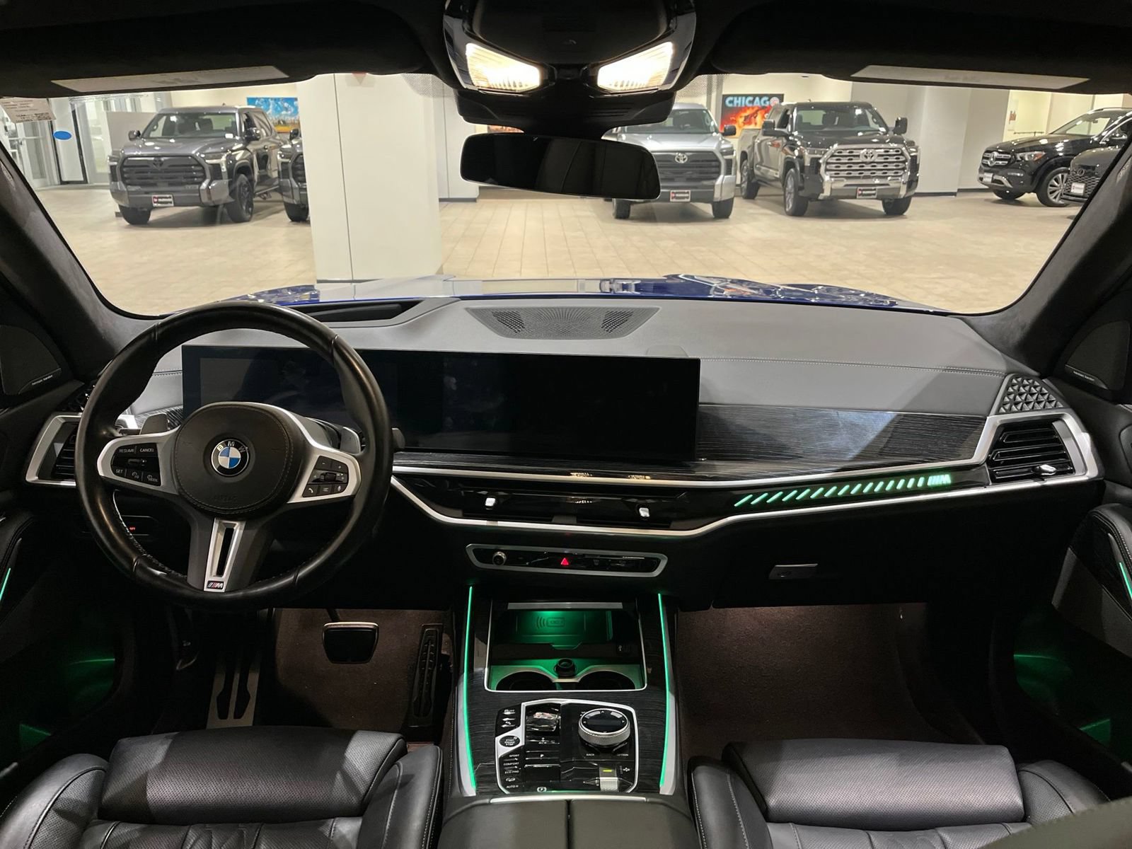 Used 2025 BMW X7 M60i AWD/4WD image 40