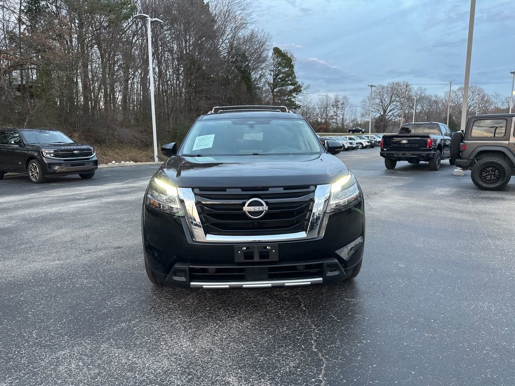 Used 2023 Nissan Pathfinder SL image 8