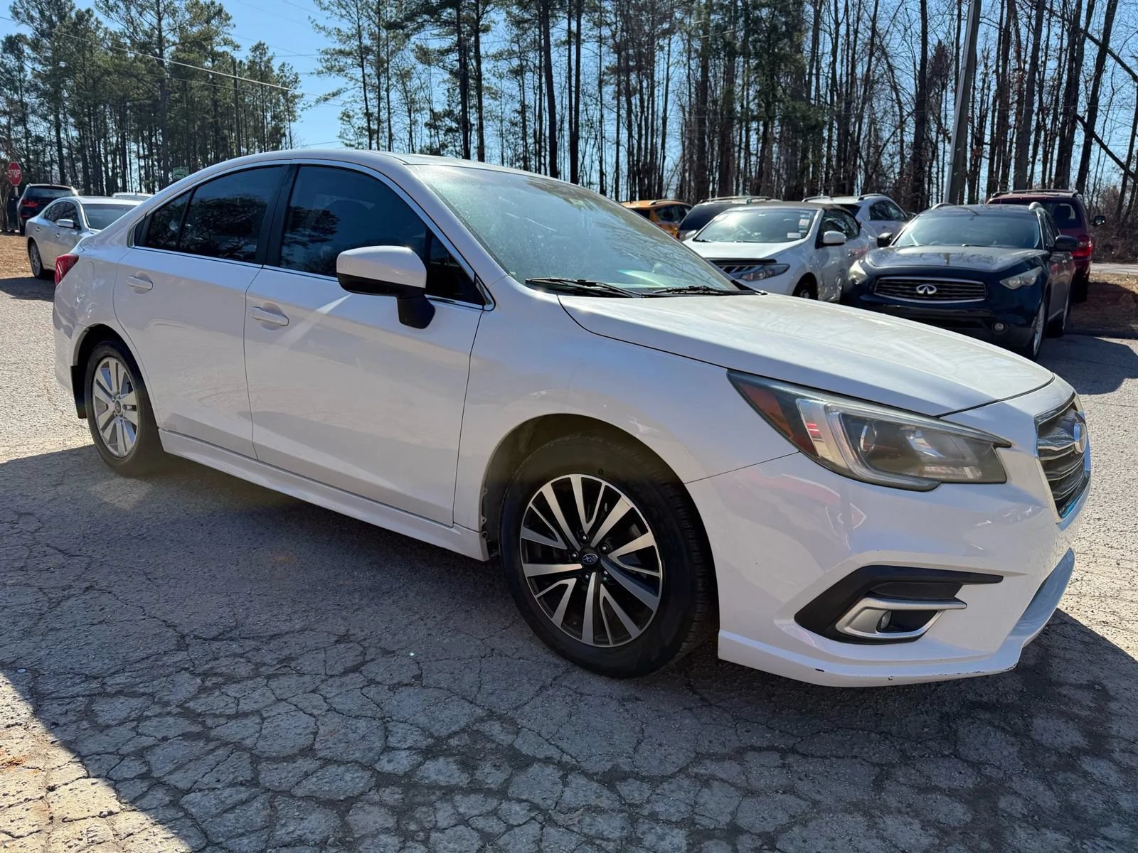Used 2018 Subaru Legacy 2.5i Premium w/ Moonroof Package AWD/4WD image 3