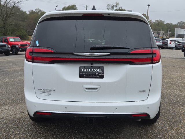 New 2026 Chrysler Pacifica Pinnacle image 7