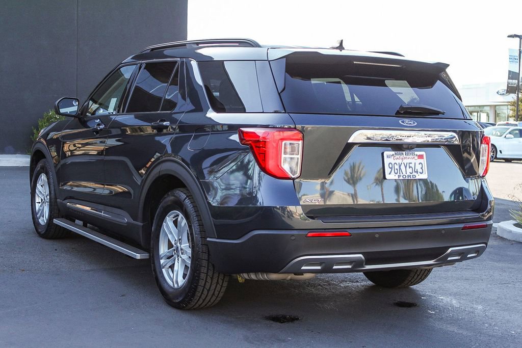Used 2023 Ford Explorer XLT w/ Equipment Group 202A RWD image 9