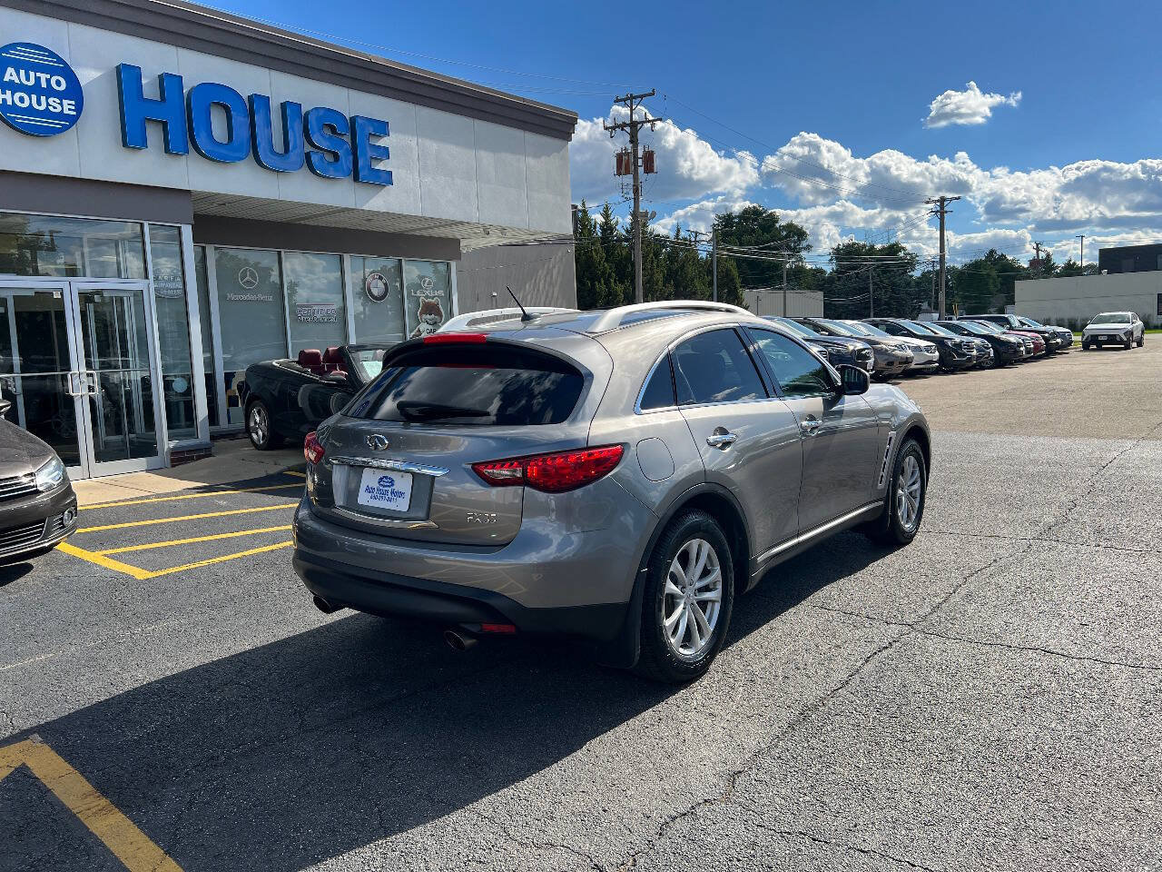 Used 2010 INFINITI FX35 AWD w/ Premium Pkg image 10