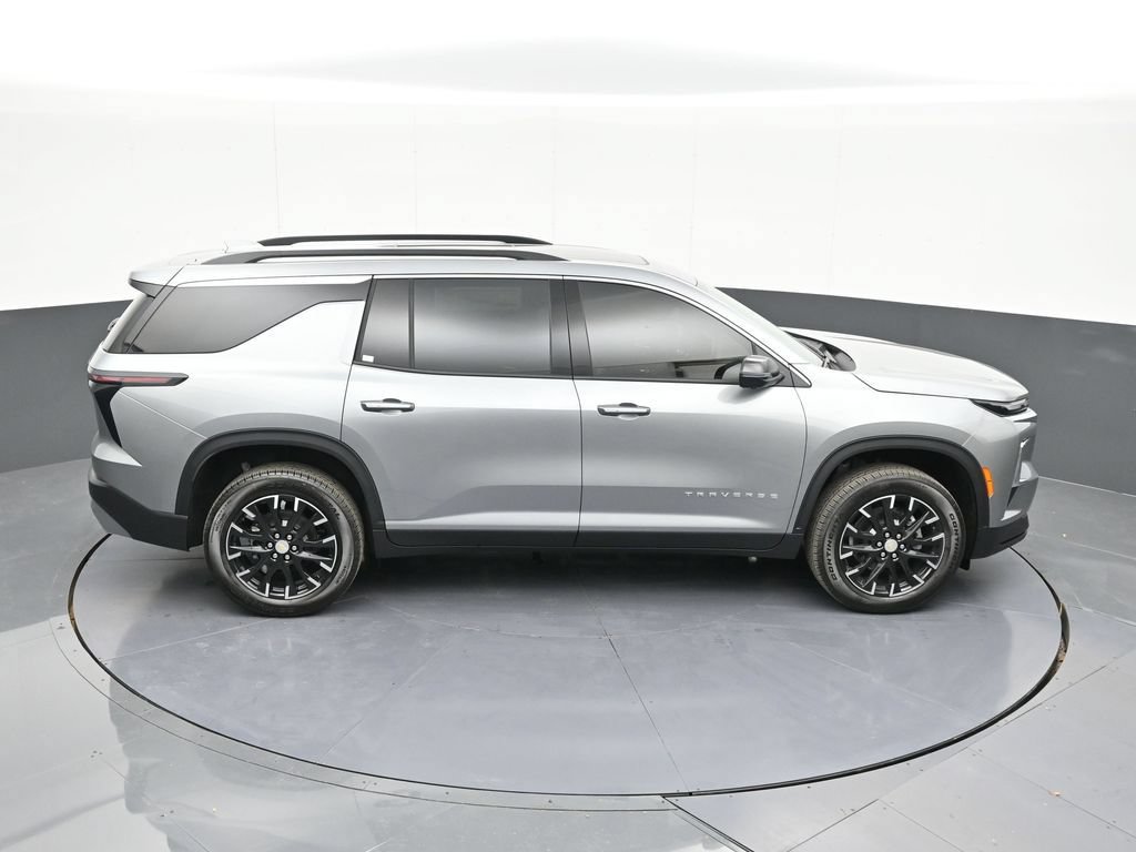 New 2026 Chevrolet Traverse LT w/ Sun and Wheel Package FWD image 54