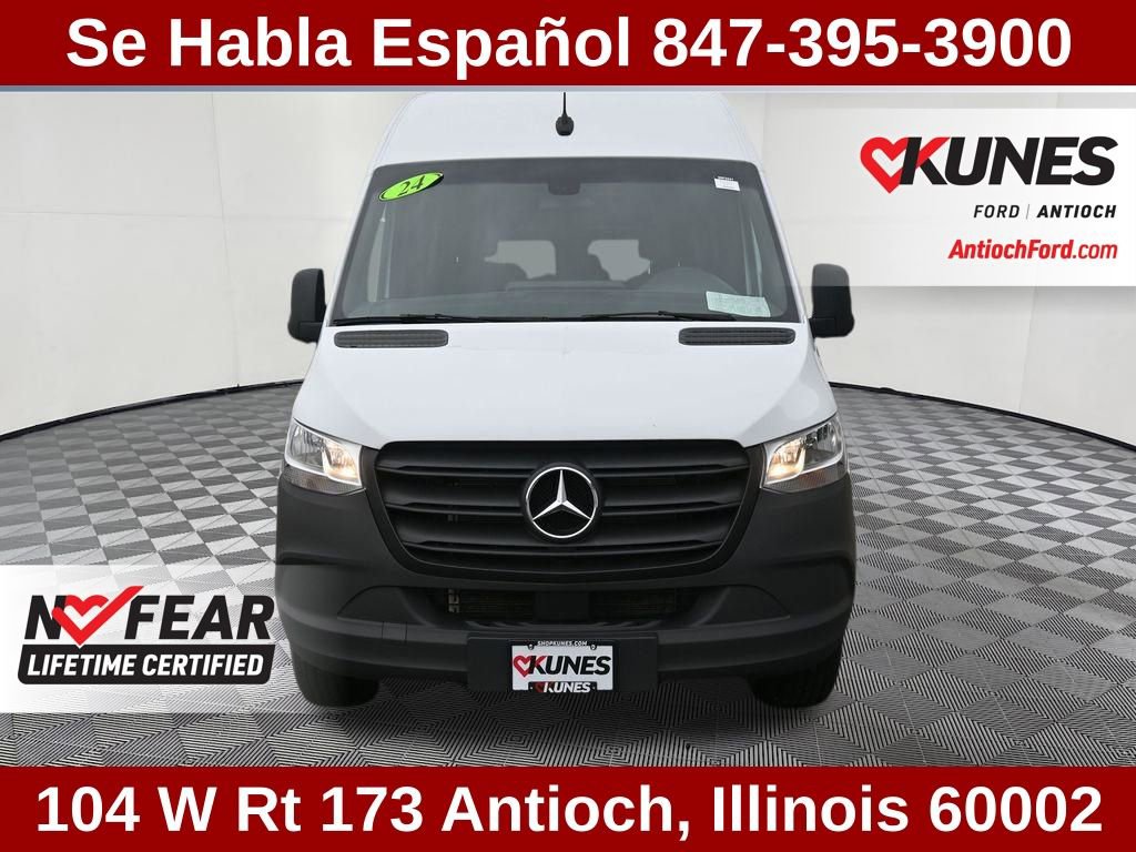 Used 2024 Mercedes-Benz Sprinter 2500 image 9