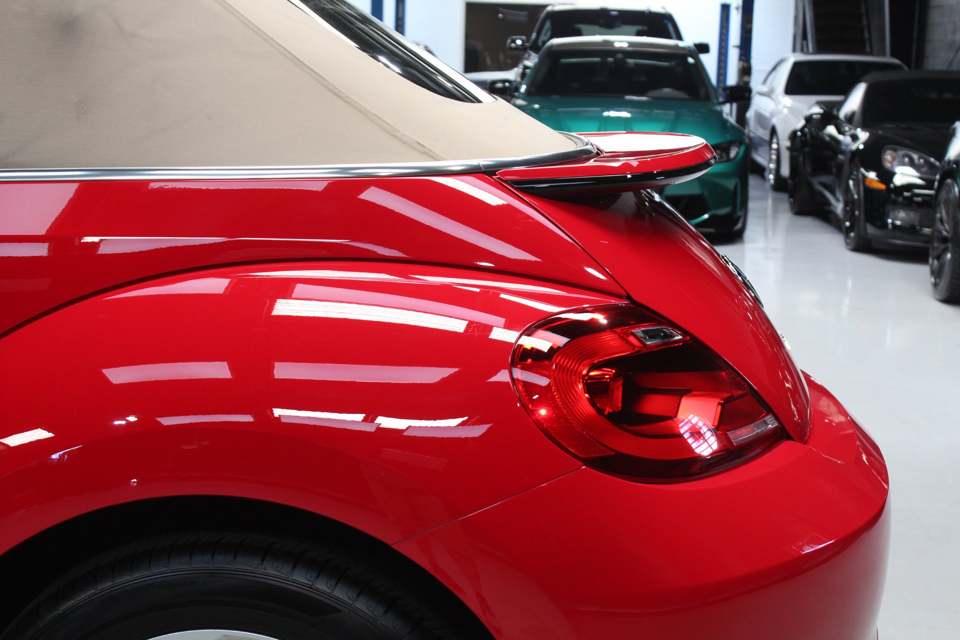 Used 2014 Volkswagen Beetle TDI FWD image 15