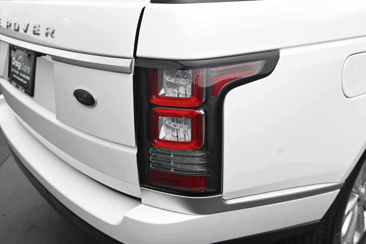 Used 2016 Land Rover Range Rover HSE image 14