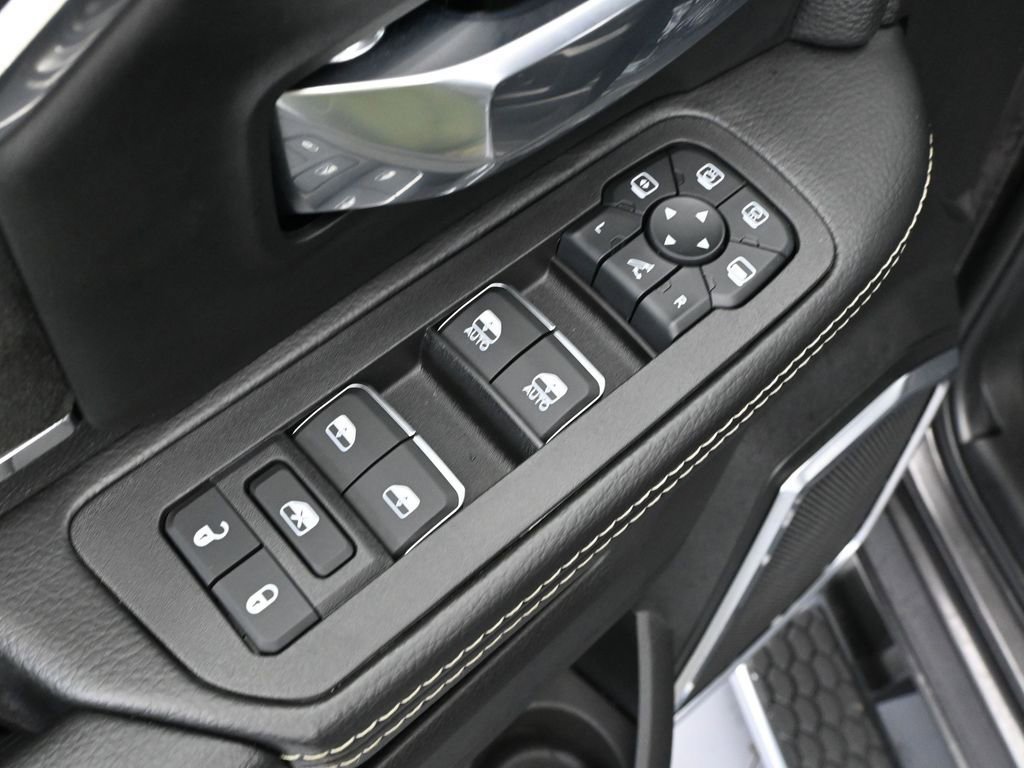 Used 2026 RAM 2500 Laramie image 22