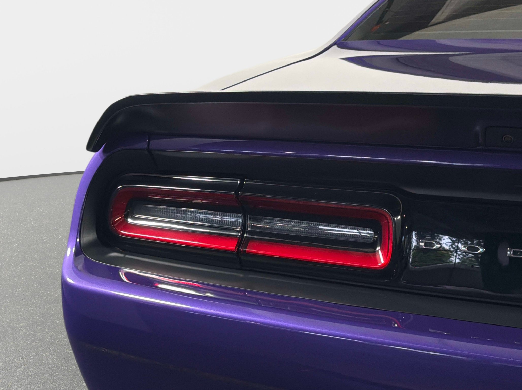 Used 2023 Dodge Challenger SRT Hellcat RWD image 10