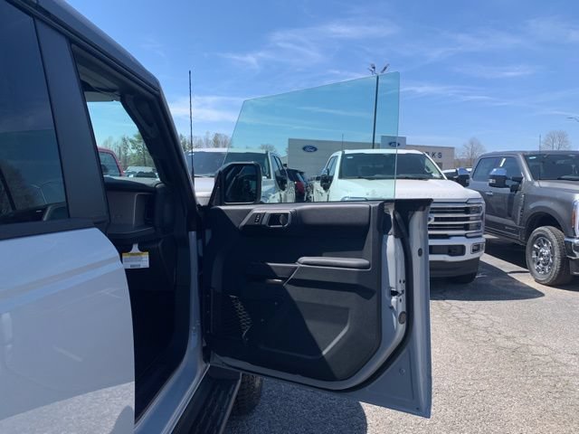 New 2026 Ford Bronco Outer Banks w/ Sasquatch Package AWD/4WD image 15