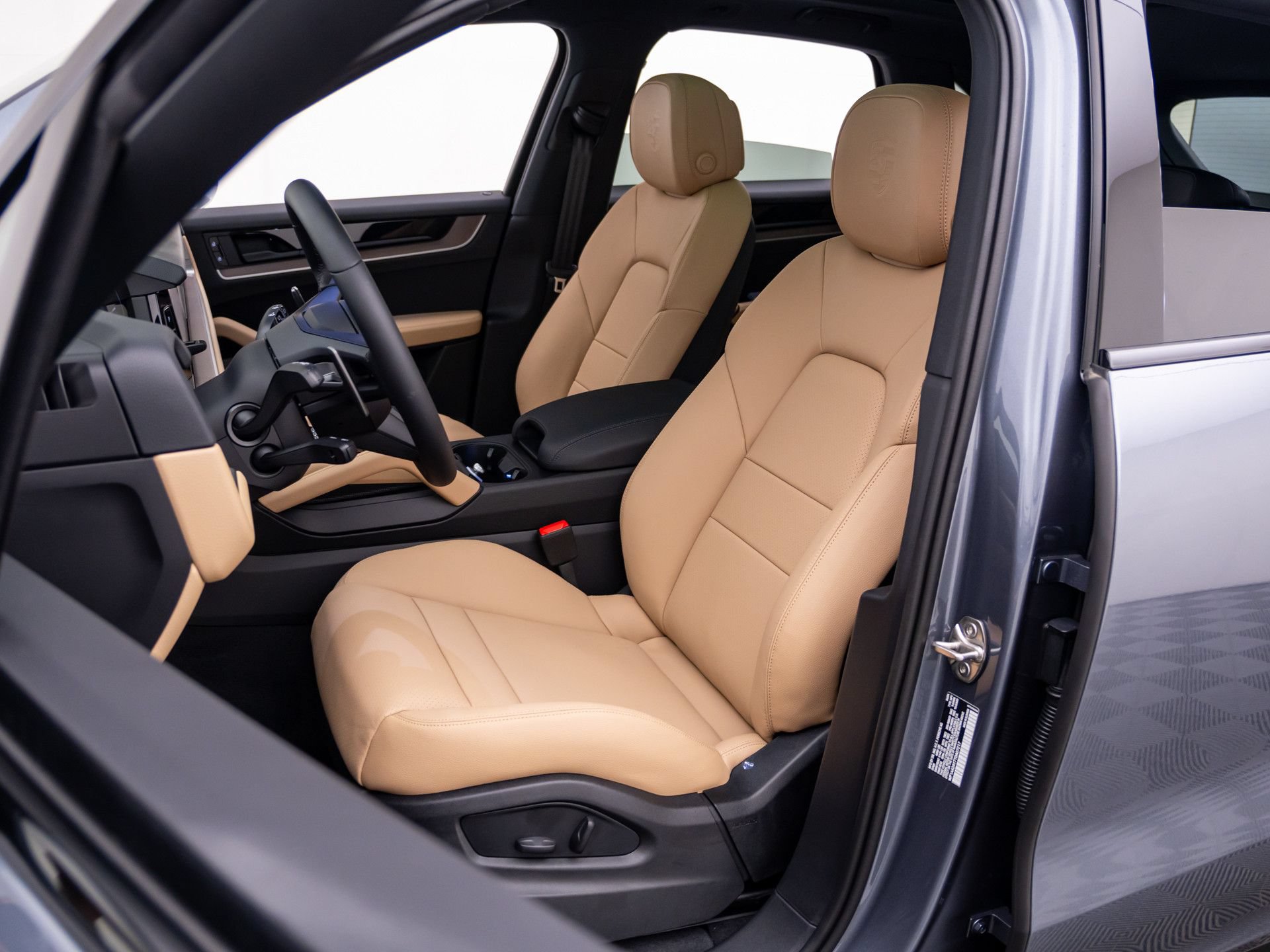 New 2026 Porsche Cayenne AWD/4WD image 5