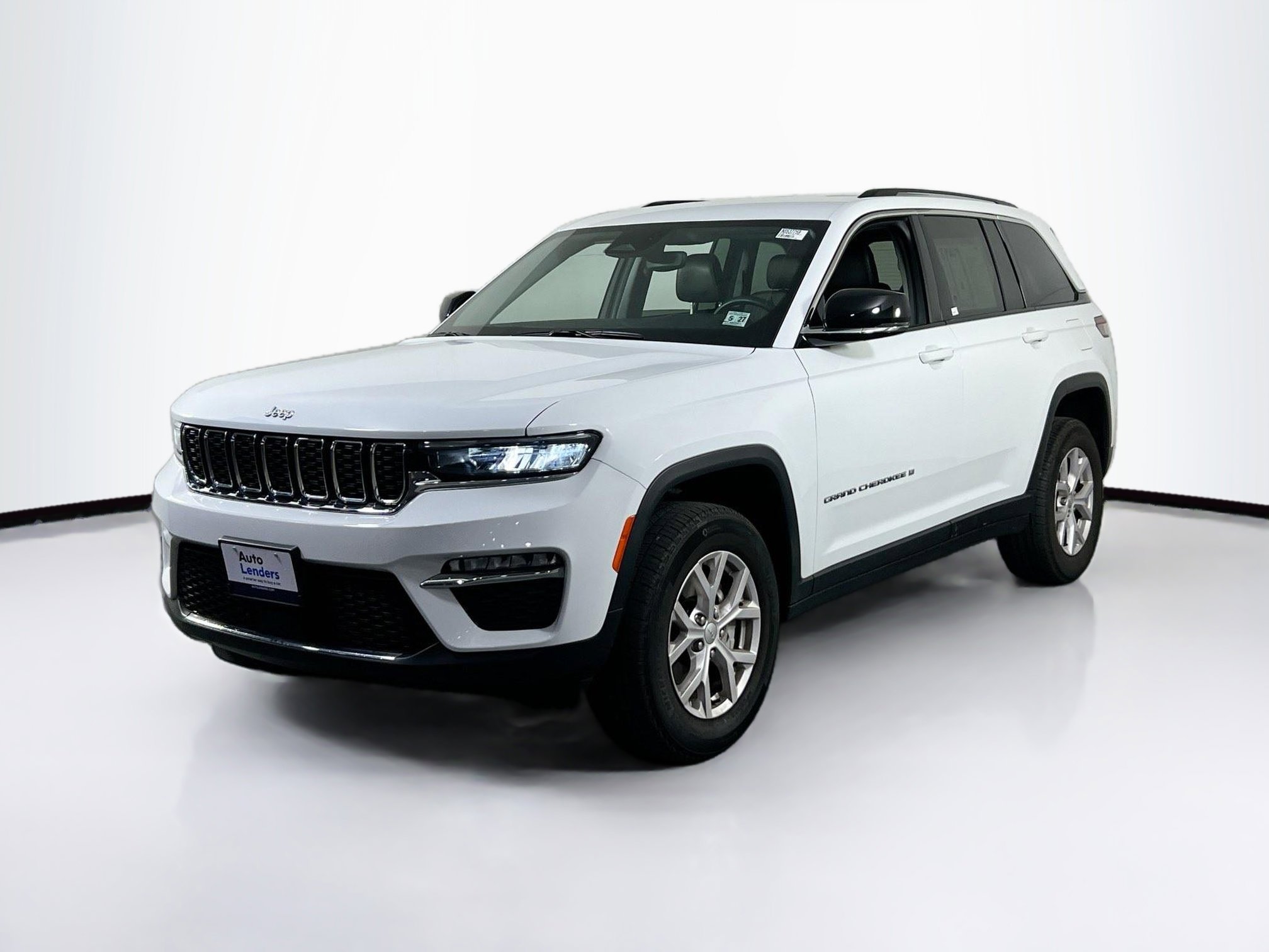 Used 2022 Jeep Grand Cherokee Limited AWD/4WD image 1
