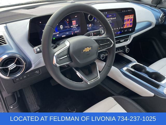 Certified 2025 Chevrolet Equinox EV LT image 10