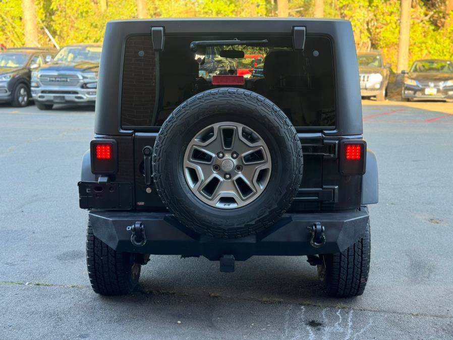 Used 2014 Jeep Wrangler Unlimited Rubicon image 5