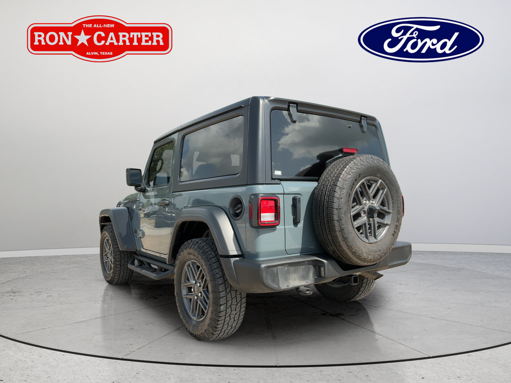 Used 2025 Jeep Wrangler Sport AWD/4WD image 4