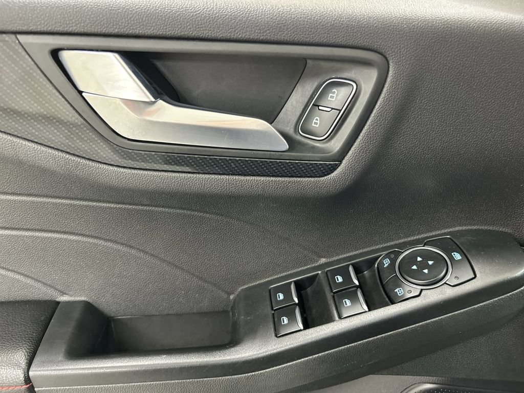 Used 2024 Ford Escape ST-Line AWD/4WD image 11