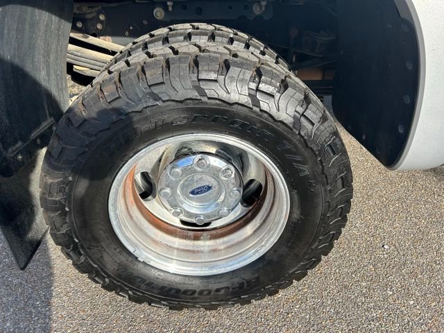 Used 2016 Ford F350 Lariat w/ Lariat Ultimate Package image 12