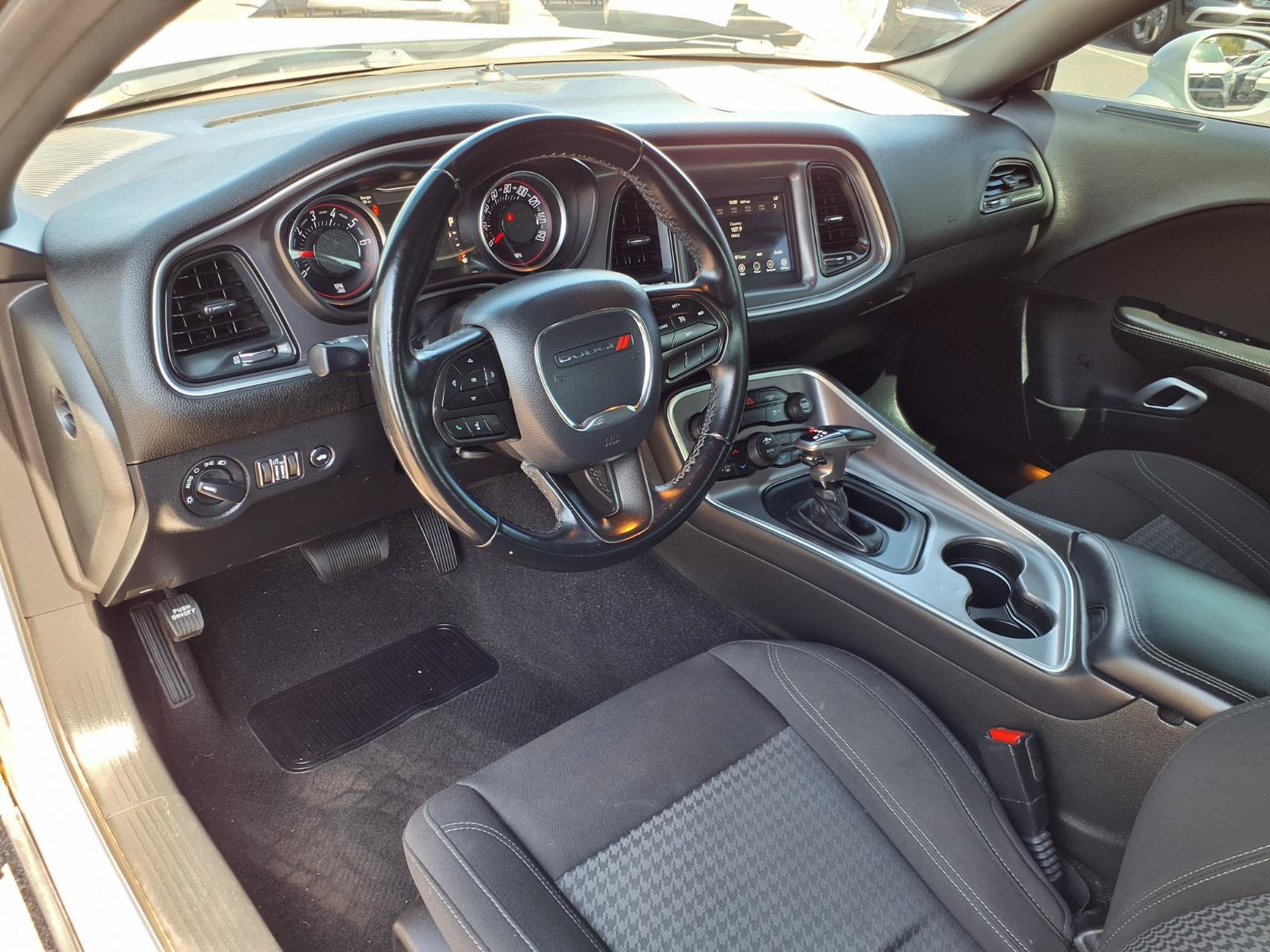 Used 2020 Dodge Challenger SXT RWD image 15