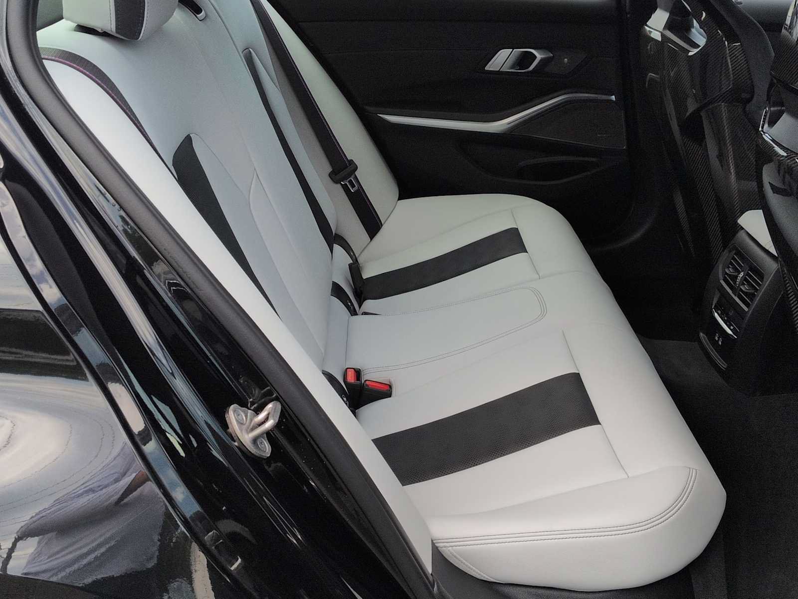 Used 2026 BMW M3 Competition AWD/4WD image 21