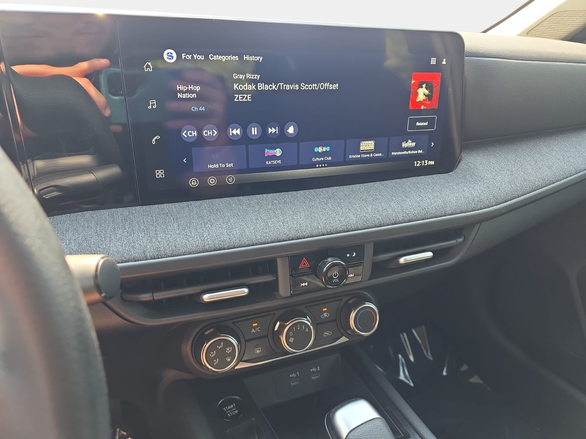 New 2027 Nissan Kicks S FWD image 19