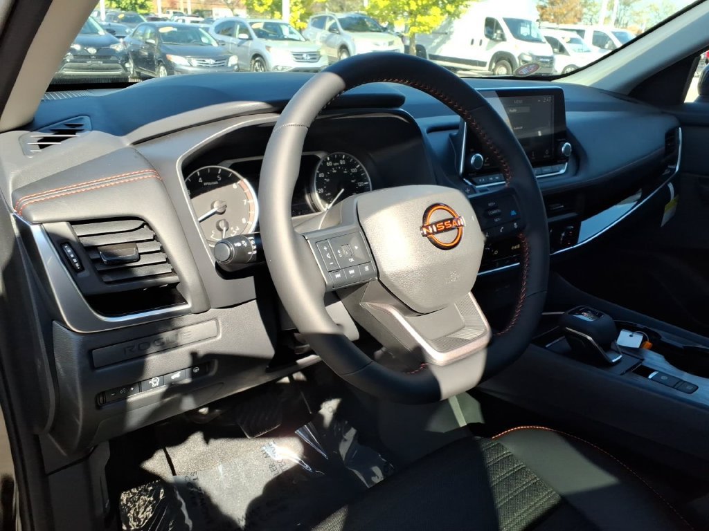 New 2027 Nissan Rogue SV w/ Rock Creek Premium Package AWD/4WD image 18