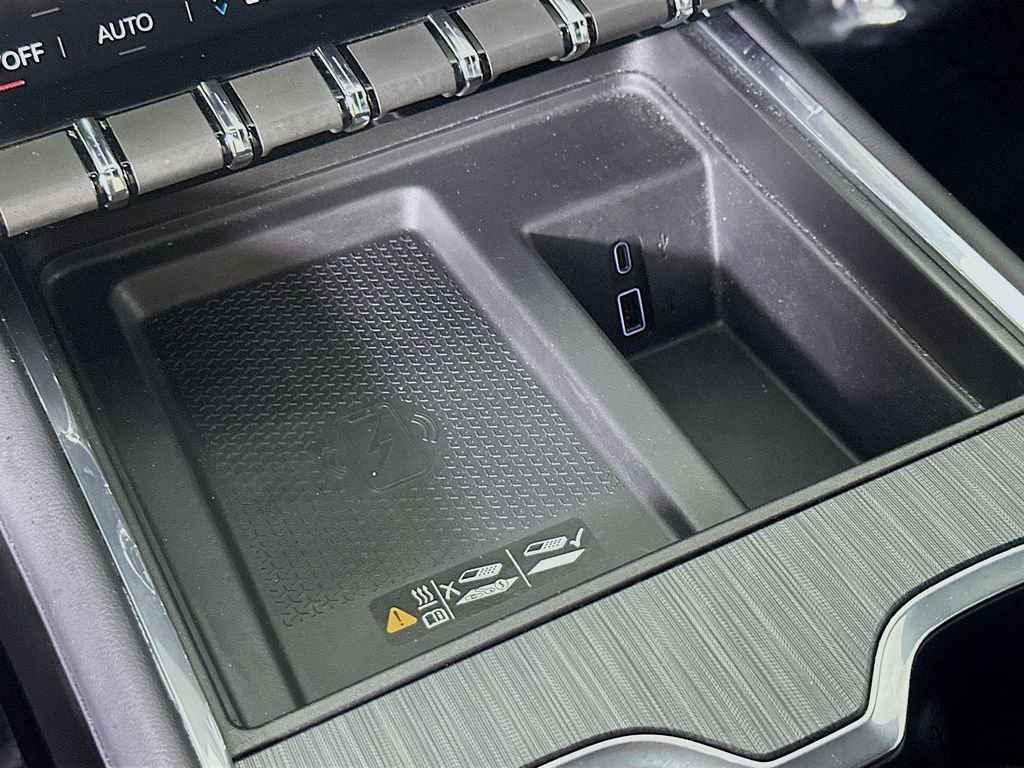 Used 2024 GMC Acadia Elevation w/ Black Edition image 31