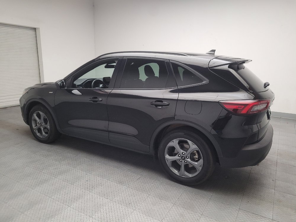 Used 2025 Ford Escape ST-Line FWD image 3