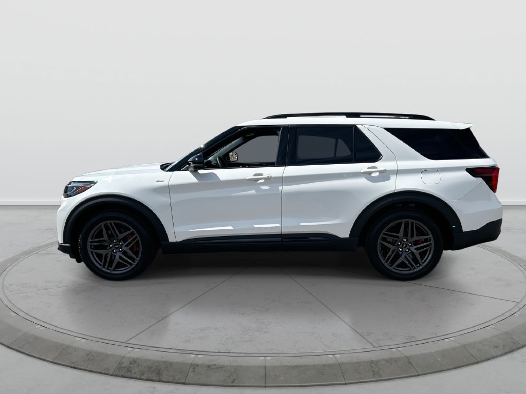 Used 2025 Ford Explorer ST-Line RWD image 5