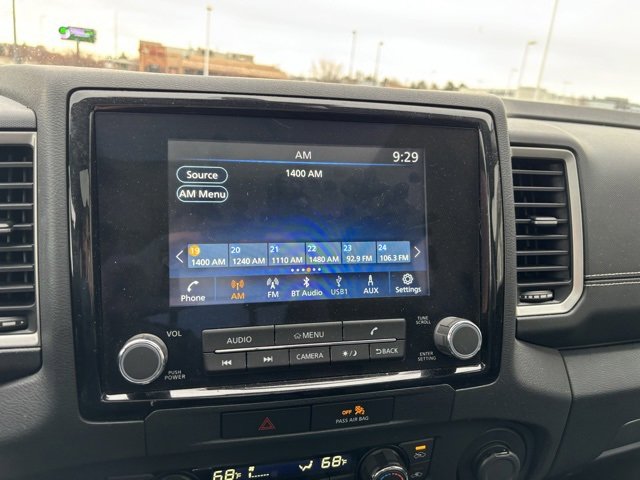 Used 2022 Nissan Frontier SV w/ SV Premium Package image 17