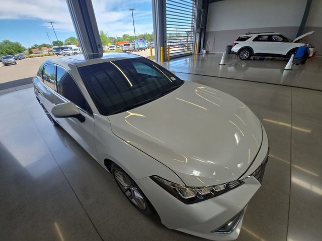 Used 2019 Toyota Avalon XLE w/ Moonroof Package FWD image 30