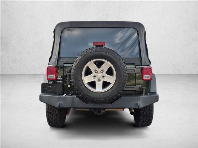 Used 2011 Jeep Wrangler Unlimited Rubicon w/ Connectivity Group AWD/4WD image 6