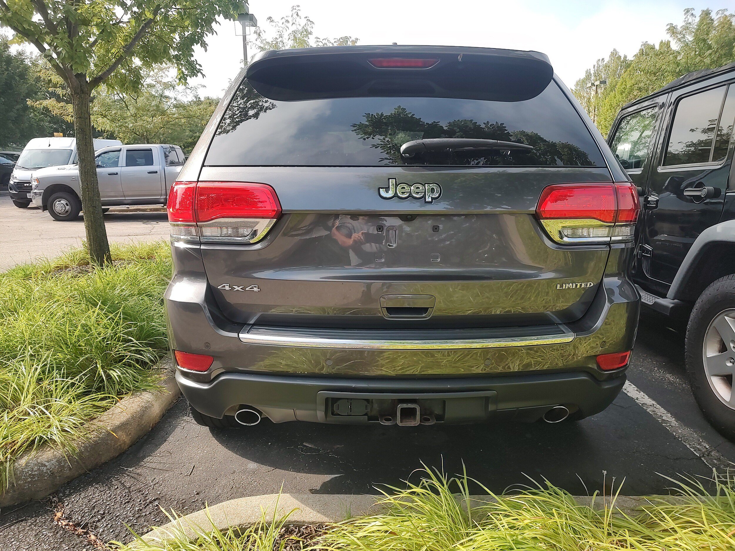 Used 2014 Jeep Grand Cherokee Limited AWD/4WD image 7