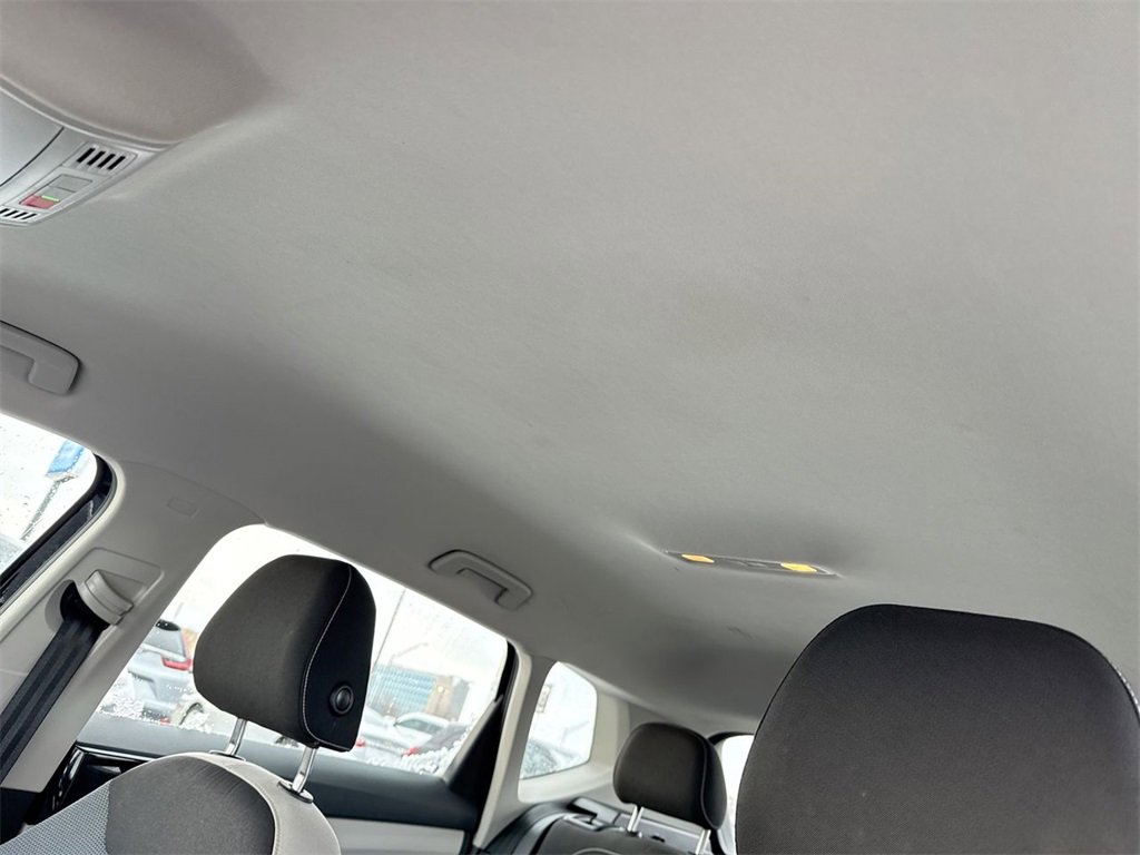 Used 2025 Volkswagen Taos S image 21