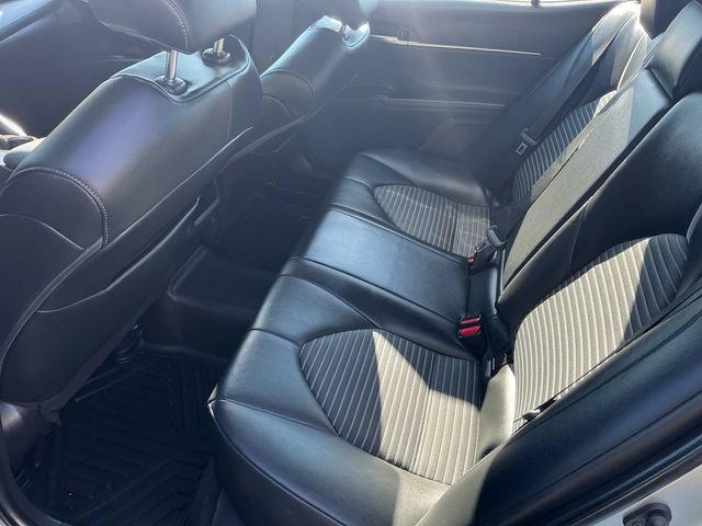 Used 2023 Toyota Camry SE FWD image 14