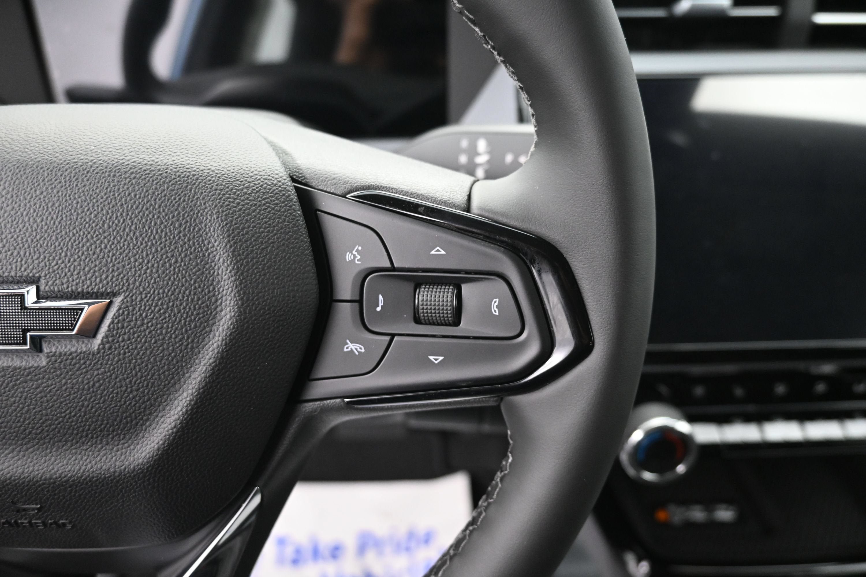 New 2027 Chevrolet Bolt RS w/ Technology Package FWD image 13