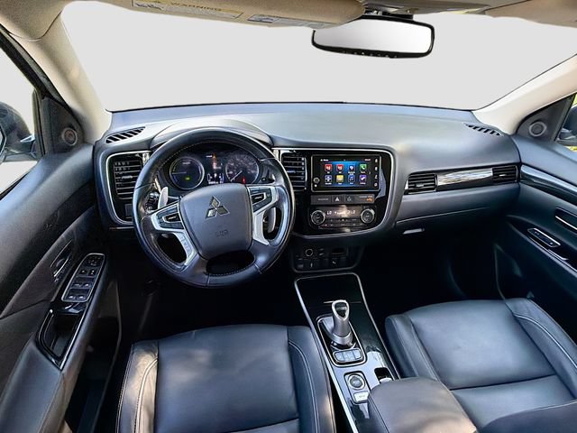 Used 2018 Mitsubishi Outlander SEL AWD/4WD image 14