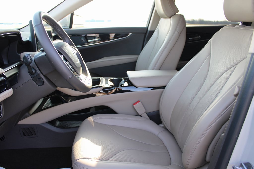 Used 2023 Lincoln Nautilus Reserve w/ Cargo Utility Package image 9