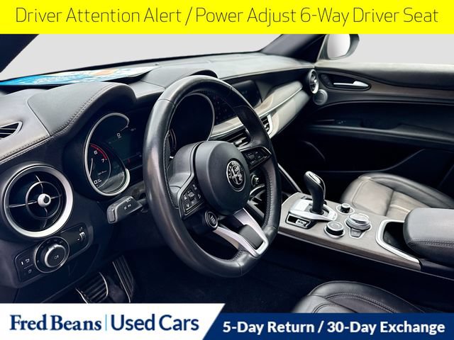 Used 2023 Alfa Romeo Stelvio Ti AWD/4WD image 14