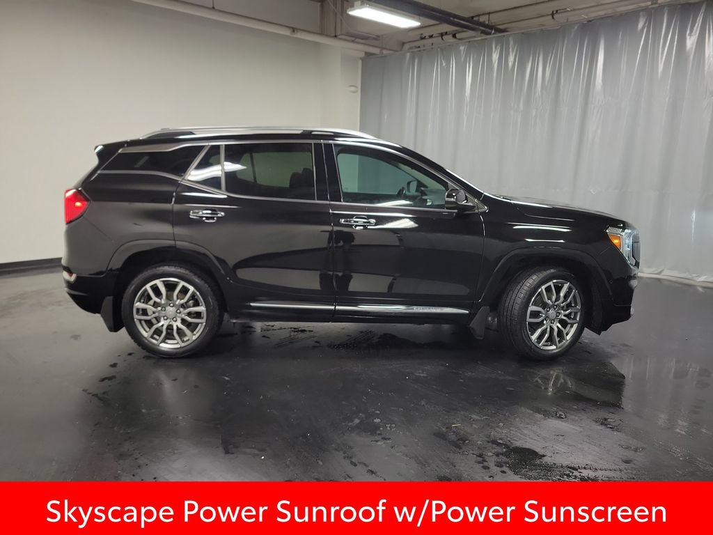 Used 2022 GMC Terrain Denali w/ LPO, Floor Liner Package AWD/4WD image 9