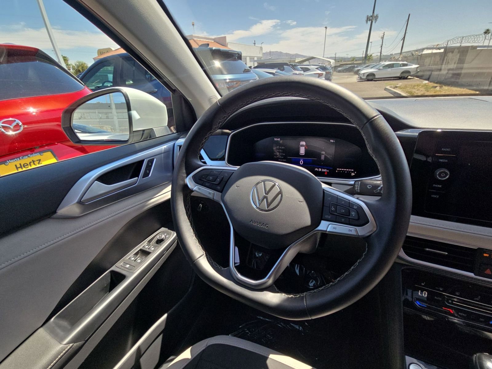 Used 2025 Volkswagen Taos SE FWD image 27