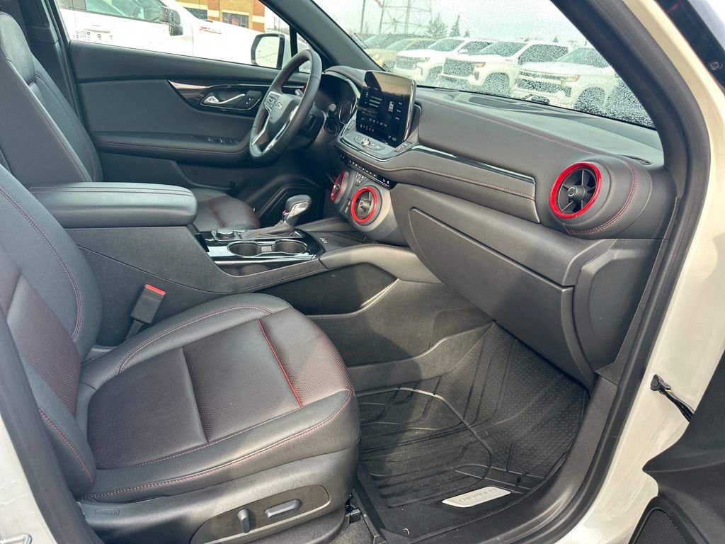 Used 2023 Chevrolet Blazer RS w/ Driver Confidence II Package image 45