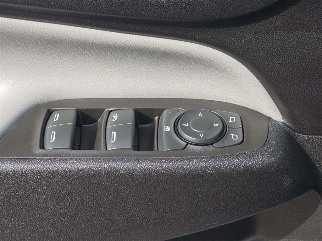 Used 2022 Chevrolet Equinox LS w/ LS Convenience Package image 25