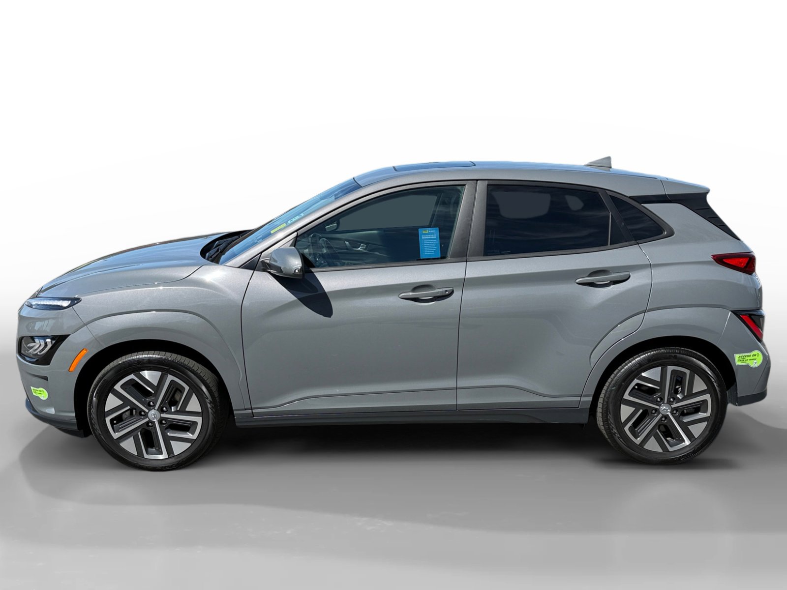 Certified 2023 Hyundai Kona Limited image 2