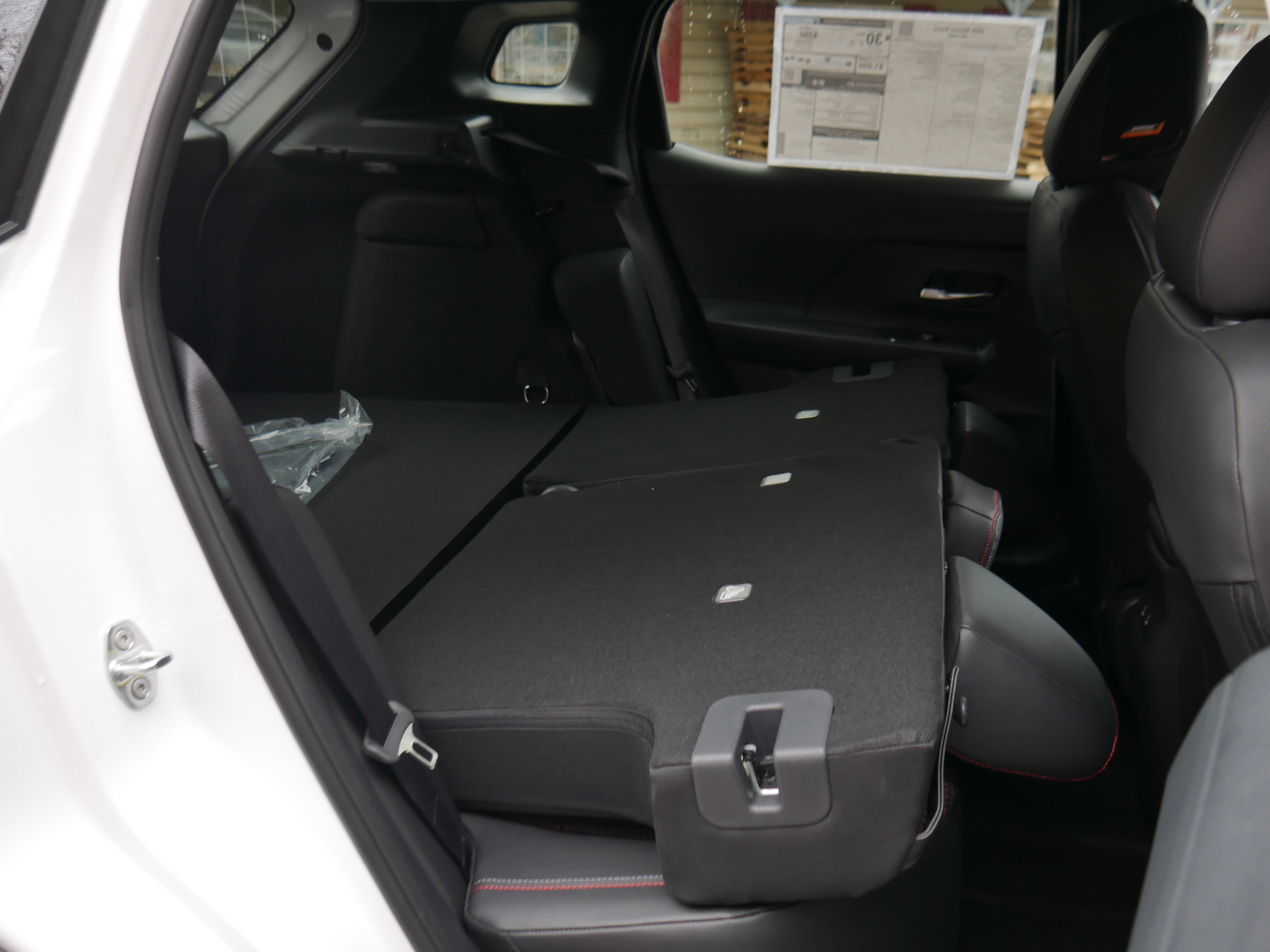 New 2026 Nissan Kicks SR w/ SR Premium Package image 28