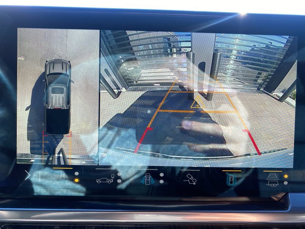 Used 2023 Chevrolet Silverado 1500 High Country w/ High Country Premium Package image 19