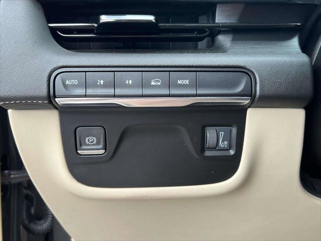 Used 2021 Cadillac Escalade Premium Luxury AWD/4WD image 21