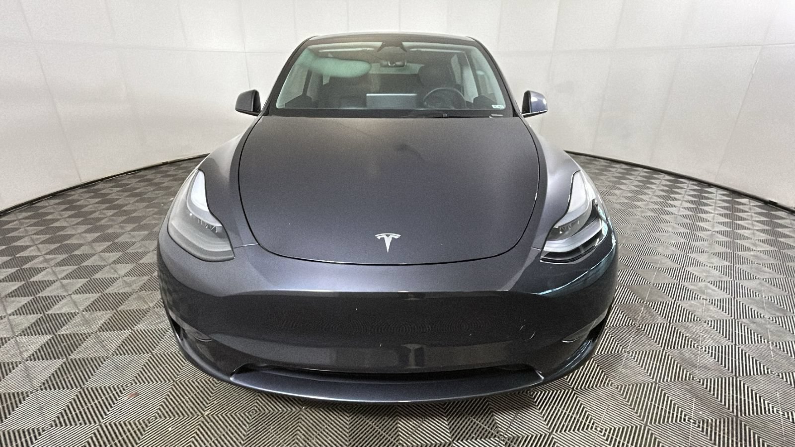 Used 2024 Tesla Model Y Long Range AWD/4WD image 7