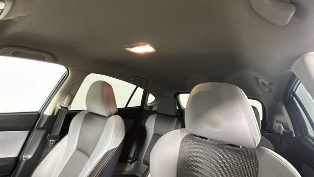 Used 2018 Subaru Crosstrek 2.0i Premium w/ Eyesight System AWD/4WD image 13