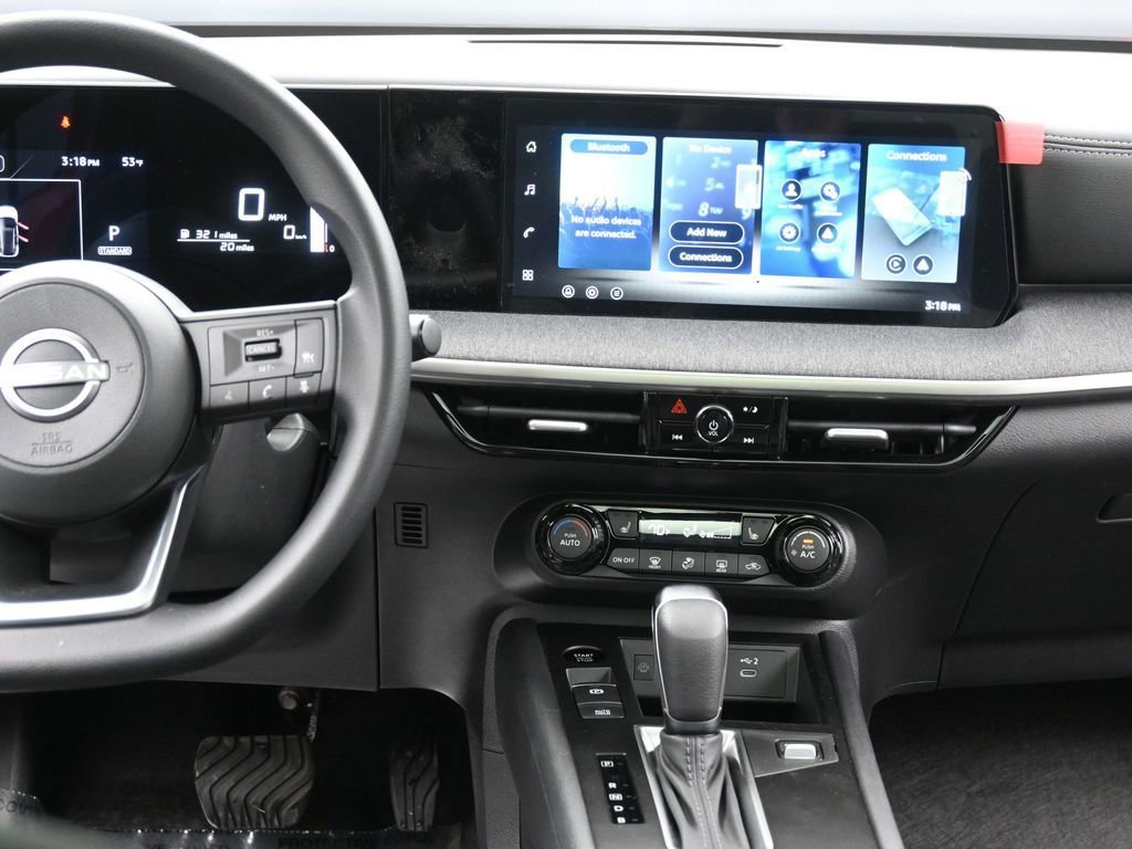 New 2026 Nissan Kicks SV w/ SV Premium Package AWD/4WD image 13